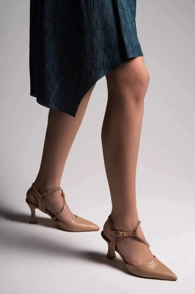 New İlme Nude Kadın Taşlı Topuklu Ayakkabı