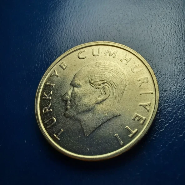 Escoines Koleksiyon 3996368f559ec07979 2000 Yılı 10.000 Lira ÇİL eski madeni para - 3