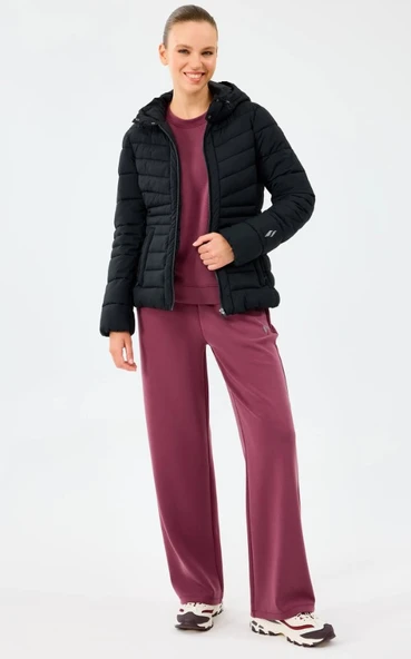 Skechers W Fitted Hoodie Puffer Jacket S2520203 Kadın Mont - Resim 5