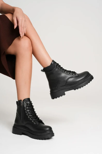 Aroif Kadın Kışlık Kalın Tabanlı Siyah Bot