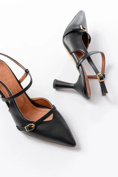 K-6722 Siyah Cilt Toka Detaylı Sivri Burun Kadın Ayakkabı - Resim 4