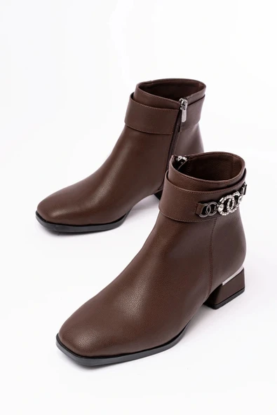 RM-502 Kahverengi Toka Aksesuarlı Topuklu Fermuarlı Günlük Kadın Bot - Resim 4