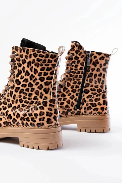 2121-356 Parlak Leopar Bağcıklı Fermuarlı Günlük Kadın Bot - Resim 5