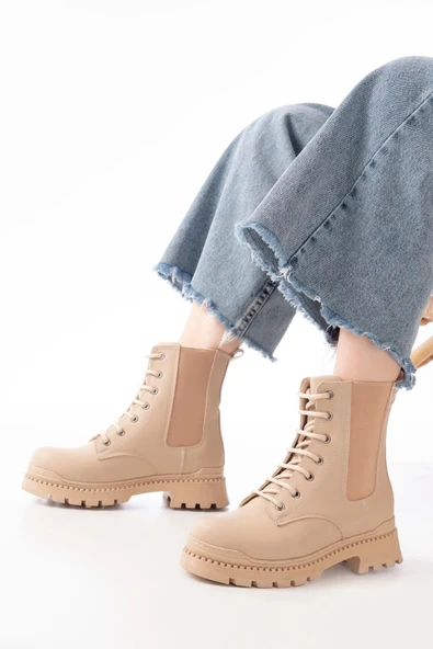 2051-298 Bej Düz Topuklu Bağcıklı Lastikli Günlük Kadın Bot ürün görseli 1