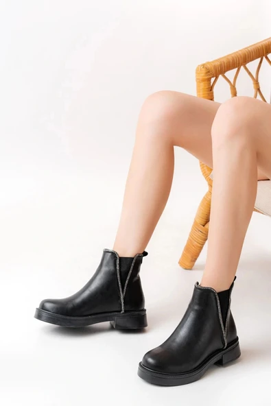 02-02 Siyah Taş Aksesuarlı Lastikli Günlük Kadın Bot ürün görseli 1