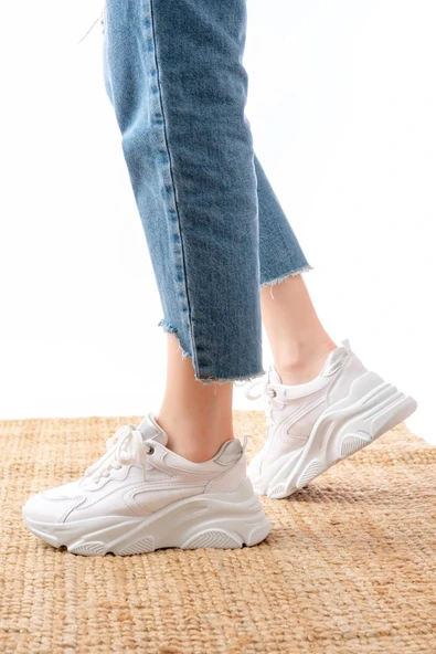 SP-149 Beyaz Gümüş Bağcıklı Fileli Günlük Spor Ayakkabı ürün görseli 1