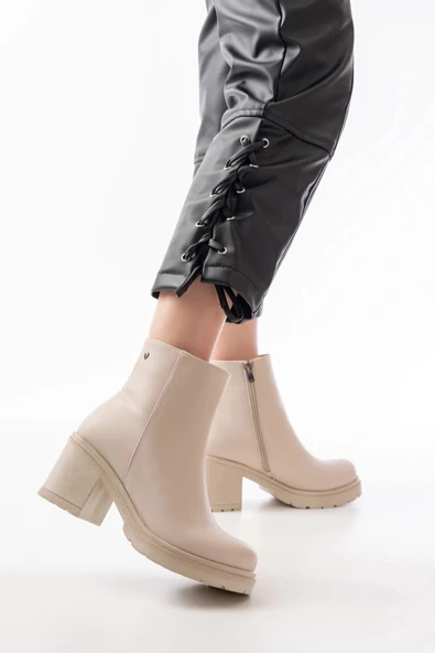767-3020 Bej Fermuarlı Kalın Topuklu Günlük Kadın Bot ürün görseli 1