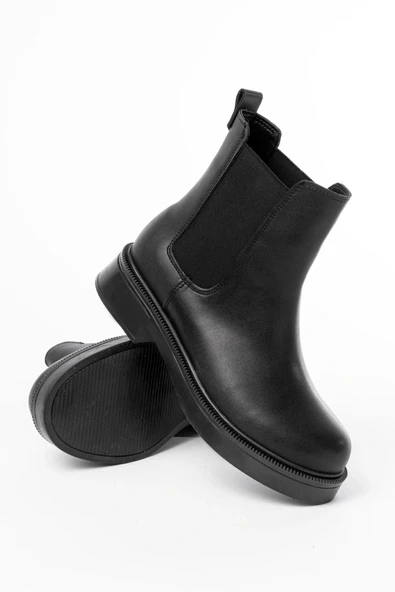 02-2137 Siyah Lastikli Günlük Kadın Bot ürün görseli