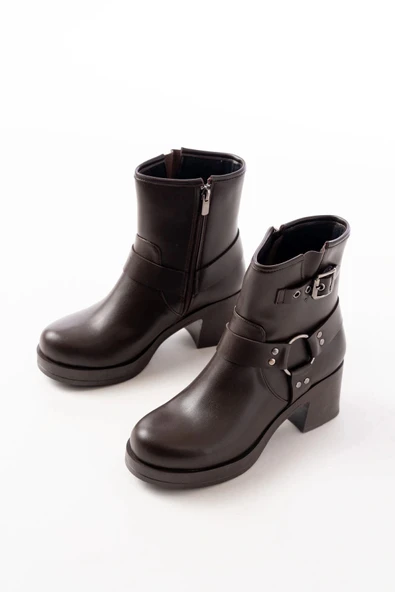 5109-3042 Kahverengi Toka Aksesuarlı Fermuarlı Kalın Topuklu Günlük Kadın Bot - Resim 5