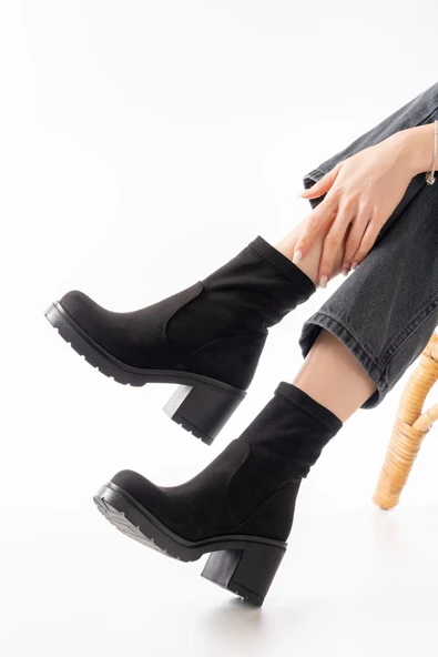 767-3040 Siyah Süet Günlük Kalın Topuklu Kadın Bot - Resim 5