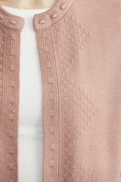 Yuvarlak Yaka Motifli Triko Hırka - Gül - Resim 5