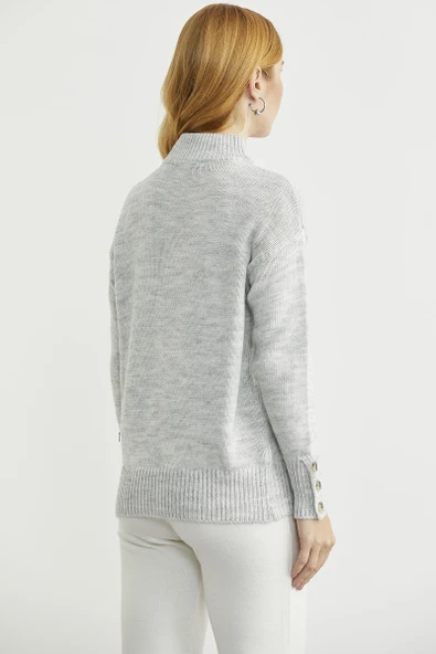Dik Yaka Düğme Detaylı Yünlü Triko Kazak - Açık Gri - Resim 6