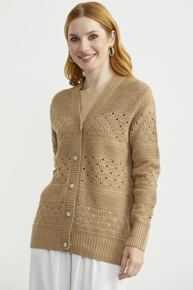 Delik Motifli Yünlü Triko Hırka - Kamel - Resim 3