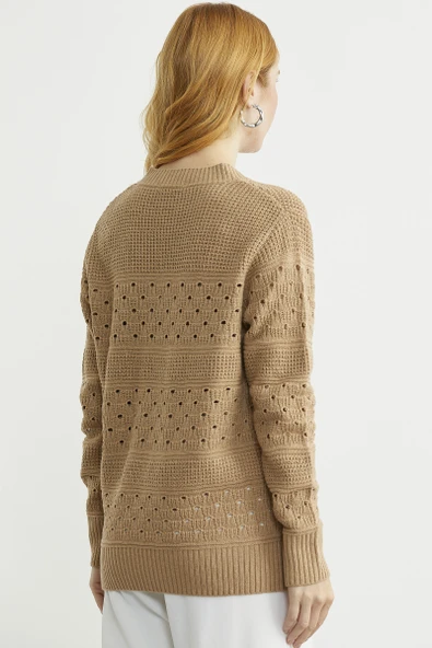 Delik Motifli Yünlü Triko Hırka - Kamel - Resim 5