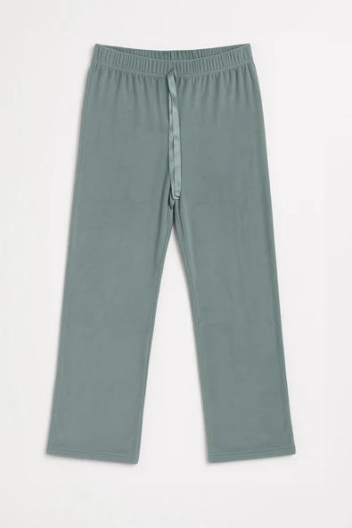 Kadın Yumuşak Kadife Dokulu Yeşil Pijama Takımı - Resim 2