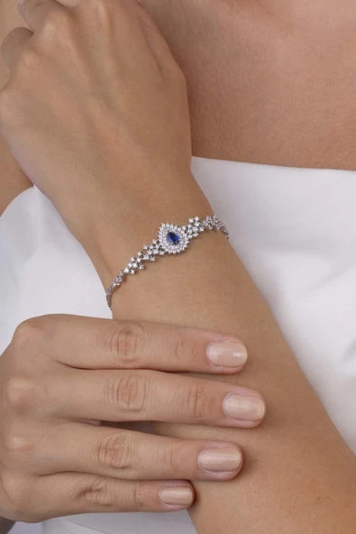 Gümüş Pazarım Hürrem Sultan Modeli Safir Taşllı Damla Motifli 925 Ayar Gümüş Bileklik
