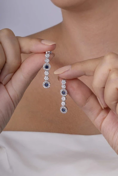 Gümüş Pazarım Safir Taşlı Su Yolu Pırlanta Montür Rodyum Kaplama Gümüş Küpe ürün görseli 1