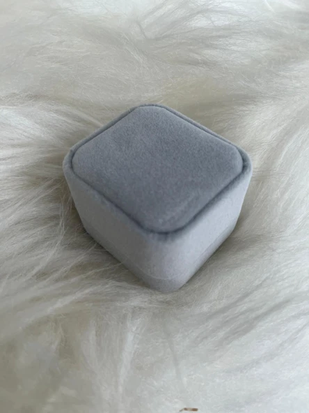 Gri Yüzük Kutusu K