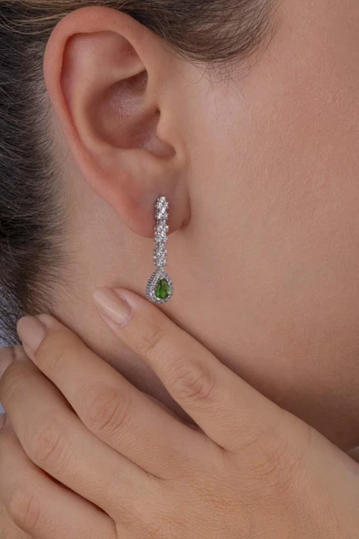 Gümüş Pazarım Zümrüt Taşlı Damla Motifli Rodyum Kaplama Gümüş Küpe