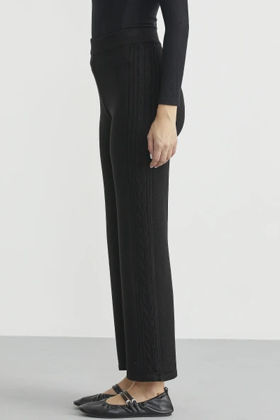 Yanı Motifli Rahat Kalıp Triko Pantolon - Siyah - Resim 3