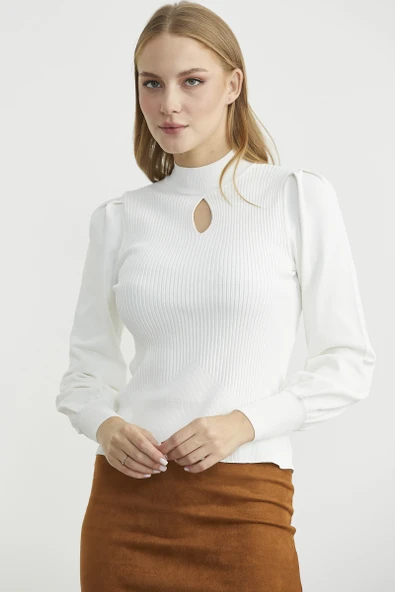 Dik Yaka Balon Kol Triko Kazak - Kemik ürün görseli