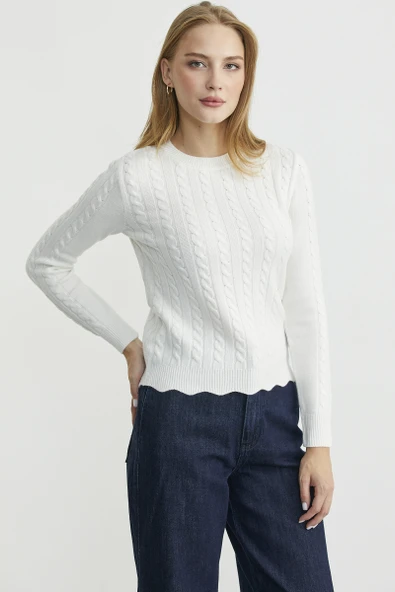 Dilimli Saç Örgülü Triko Kazak - Kemik ürün görseli 1