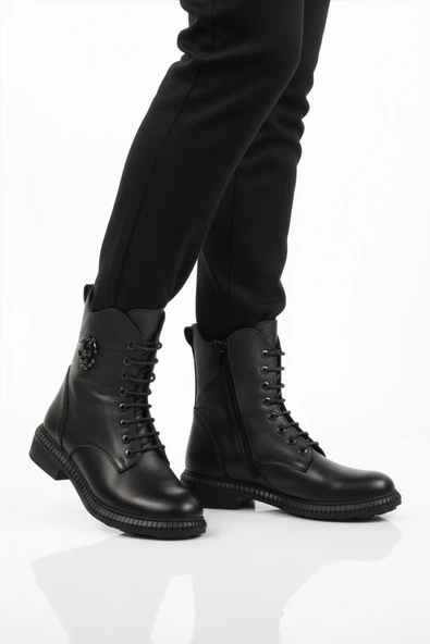 Ayakmod Siyah Hakiki Deri Bağcıklı Kaymaz Polarlı Kadın Bot 20912-1 Z