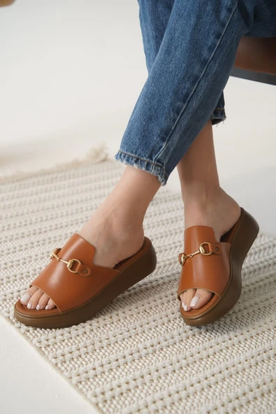 Nelly Taba Hakiki Deri Terlik - Resim 3