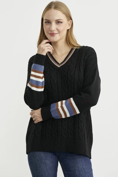 V Yaka Saç Örgülü Triko Kazak - Siyah ürün görseli