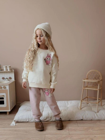 Cg Kids Labubu Kız Çocuk 3 İplik Şardonlu Alt Üst Takım Süper Kalite Kumaş Sırt Baskı Detaylı