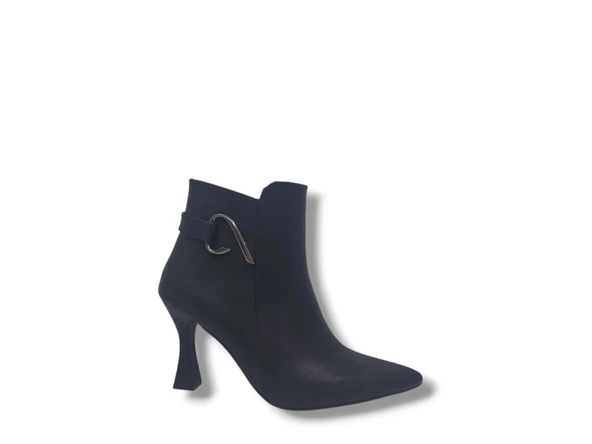 Zerhan 626 Kadın Siyah Fermuarlı Topuklu Bot ürün görseli