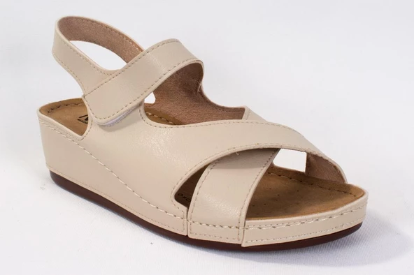 Dagoster DZA37-1810 Bej Günlük Ortopedik Kadın Sandalet