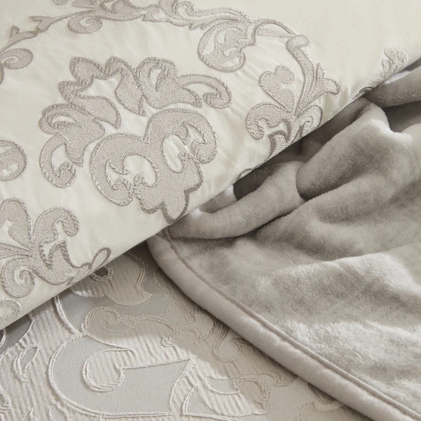 Karaca Home Grace 8 Parça Çift Kişilik Çeyiz Seti Gri - Resim 3