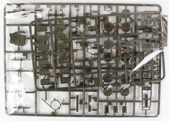 Academy 13402 1/72 Ölçek, Amerikan. 2.5 ton Kargo kamyonu ve aksesuarları , Plastik Maket Seti - 2