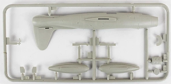 Mistercraft C089 1/72 Ölçek, F-84G Skyblazers Savaş Uçağı, Plastik Model kiti - 3