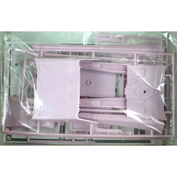 AMT 641 Star Trek Vulcan Shuttle Surak - Resim 3