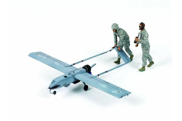 Academy 12117 1/35 Ölçek, U.S. ARMY RQ-7B UAV İnsansız Hava Aracı, Plastik Model kiti - Resim 3