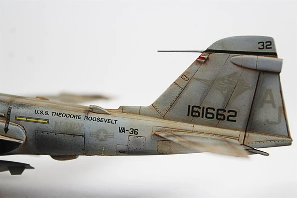 QD048 1/72 Ölçek, A-6E Tram Intruder Sergilemeye Hazır Plastik Uçak Maketi - Resim 5