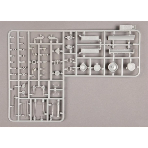Takom 2037 1/35 Ölçek, Fransız Hafif Tankı, AMX-13/90, Plastik Model kiti - Resim 6