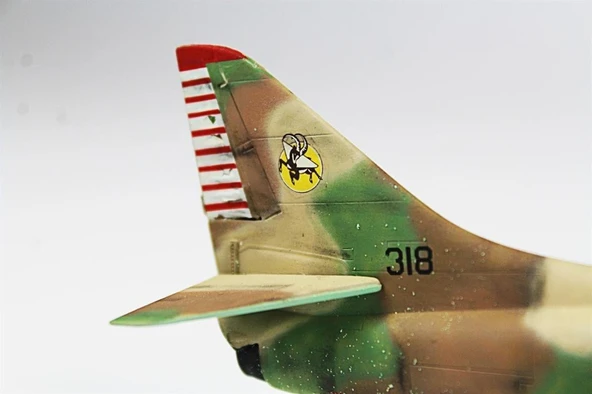 QD019 1/72 Ölçek, A-4E Skyhawk Sergilemeye Hazır Plastik Uçak Maketi - 7