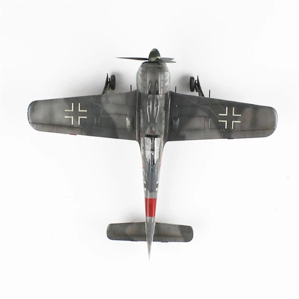 QD076 1/48 Ölçek, Focke-Wulf 190 A-6 Sergilemeye Hazır Plastik Uçak Maketi - Resim 5