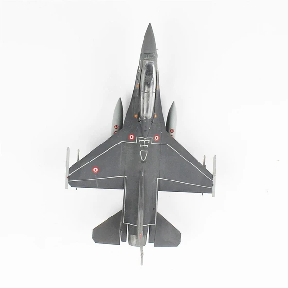 QD014 1/72 Ölçek, F-16D Fighting Falcon Sergilemeye Hazır Plastik Uçak Maketi - 5