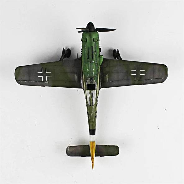 QD077 1/48 Ölçek, Focke-Wulf 190 D-9 Sergilemeye Hazır Plastik Uçak Maketi - Resim 5