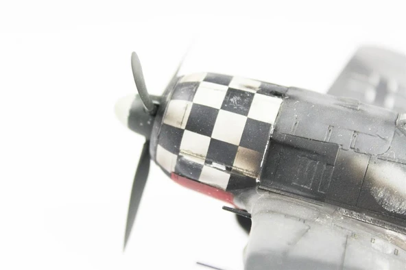 QD031 1/48 Ölçek, Focke-Wulf 190 F-8 Sergilemeye Hazır Plastik Uçak Maketi - Resim 6