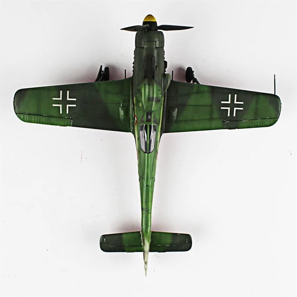 QD041 1/48 Ölçek, Focke-Wulf 190 D-9 Sergilemeye Hazır Plastik Uçak Maketi - Resim 5