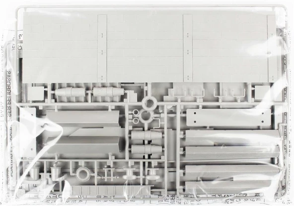 Italeri 5615S 1/35 Ölçek, Merdivenli Rıhtım Kesiti, Plastik Model kiti - Resim 2