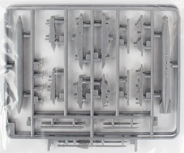 Trumpeter 01677 1/72 Ölçek, MIG-29 UB (Izdeliye 9.51) Fulcrum Savaş Uçağı Plastik Model Kiti - Resim 3
