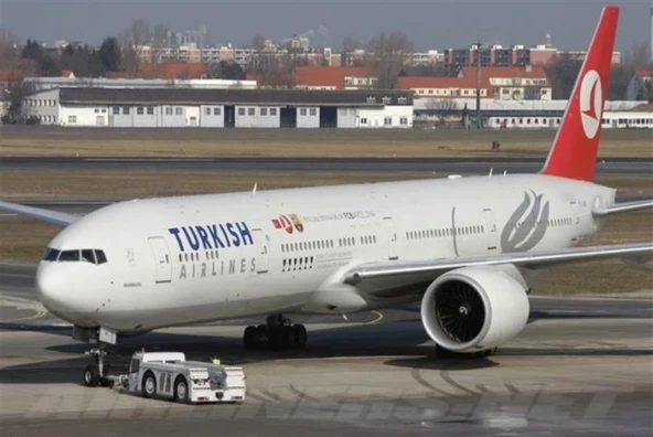 Babibi DAT01136 1/200 Ölçek, Thy, Boeing 777-300ER, Old & Barcelona, Dekal Çıkartma ürün görseli