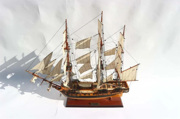 Gianhien Ts0043P Hms Essex Ahşap Hazır Yelkenli Savaş Gemisi Maketi ürün görseli