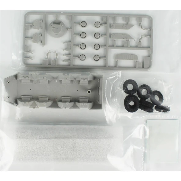 Trumpeter 07138 1/72 Ölçek, Rus BTR-70 APC (Geç Dönem) Zırhlı Personel Taşıyıcı, Plastik Model Kiti - 3